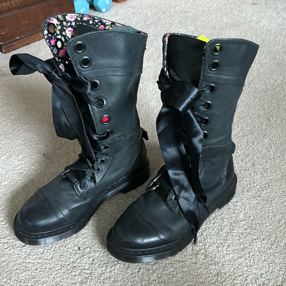 Dr Martins Boots Fold Over Ribbon Laces Brown Womens 7